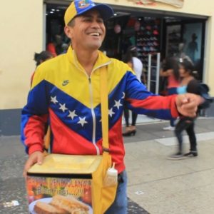 Venezolanos son discriminados en Perú por vender arepas en los espacios públicos