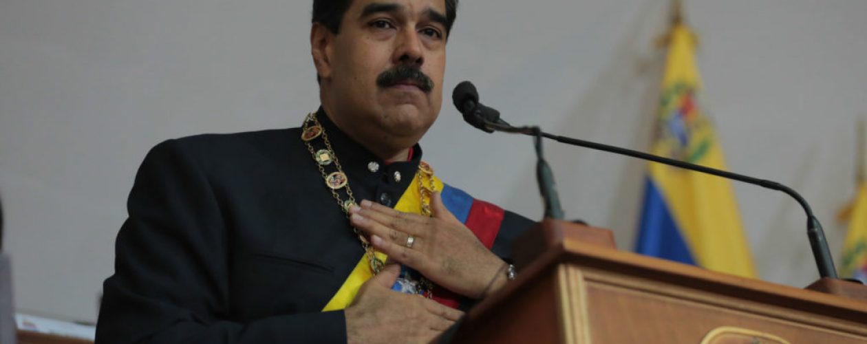 Maduro dijo que sería peor para la oposición abandonar las negociaciones