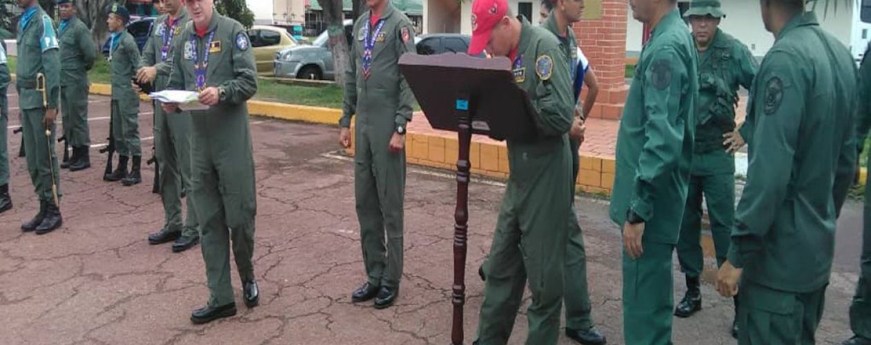 Obligan a militares venezolanos firmar acta de «lealtad» a Maduro