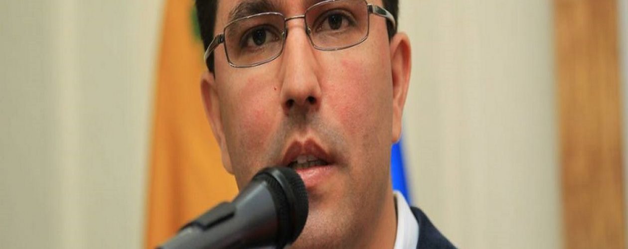 Arreaza solicitó al gobierno peruano reflexionar sobre la asistencia de Maduro