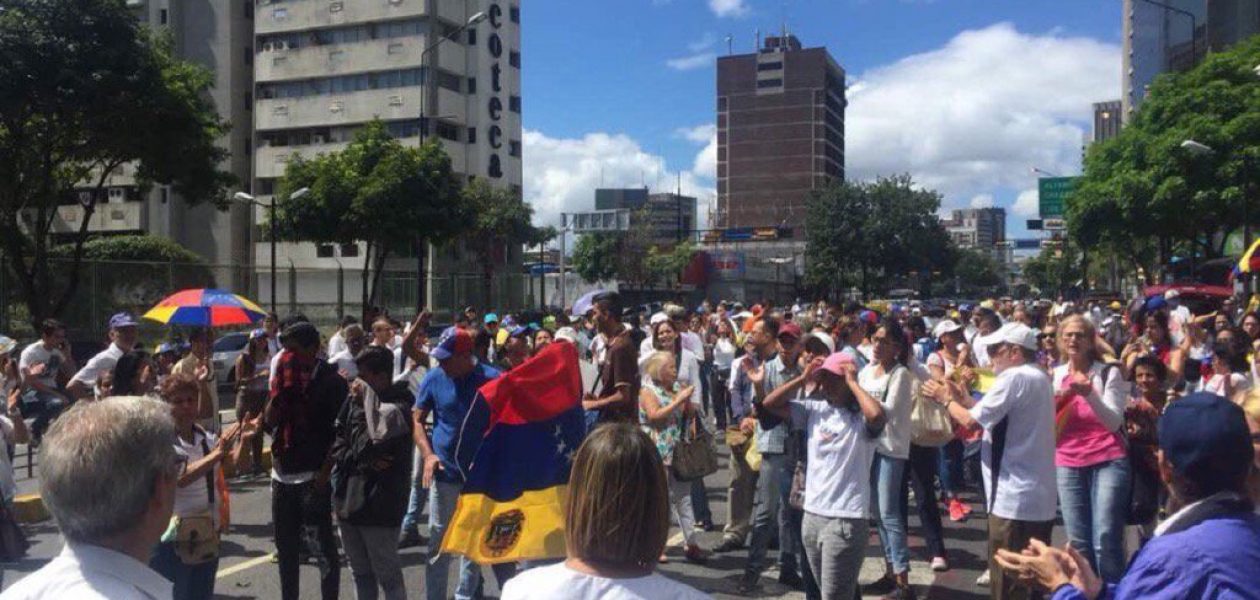 Venezolanos se concentraron en Parque Cristal en repudio al asesinato de Óscar Pérez