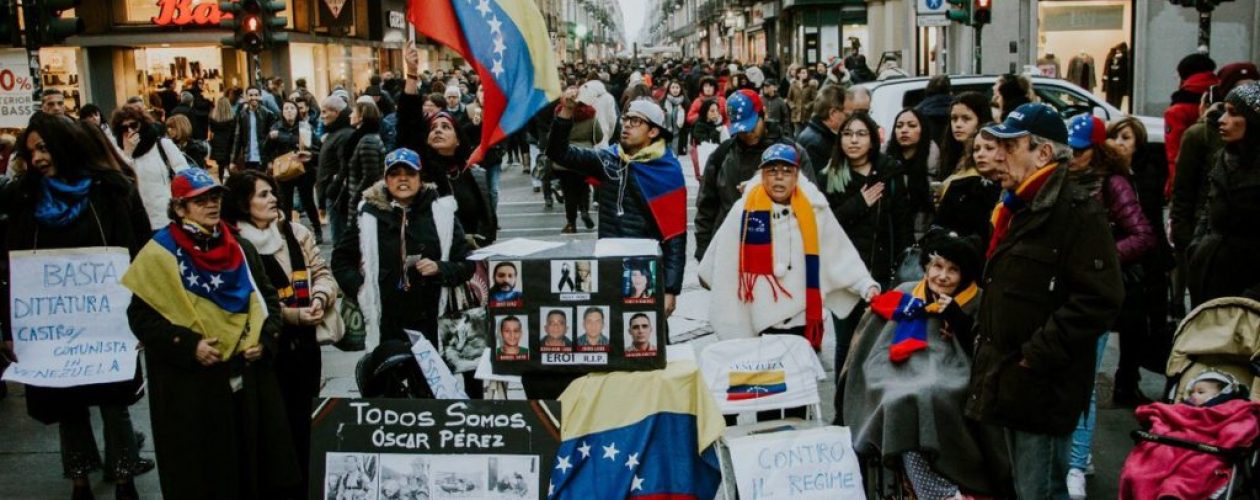 Venezolanos en Italia protestaron contra la masacre de El Junquito (+Fotos)
