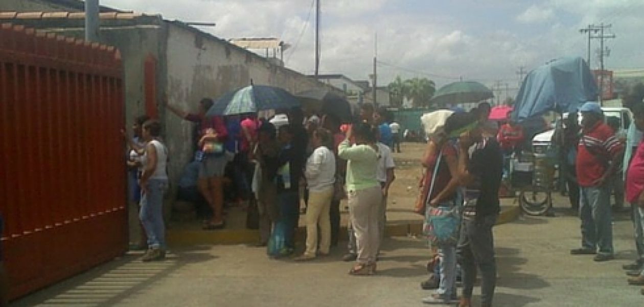 En Guayana piden que investiguen a los chinos por «mafia de comida»