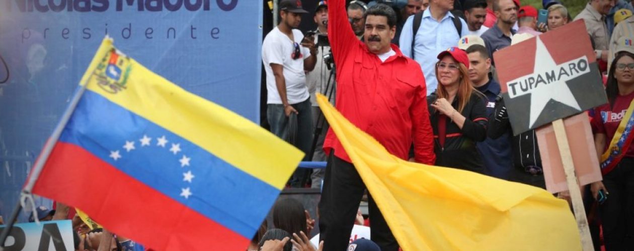 ¡Insólito! Maduro pide que voten por él para acabar con las mafias económicas