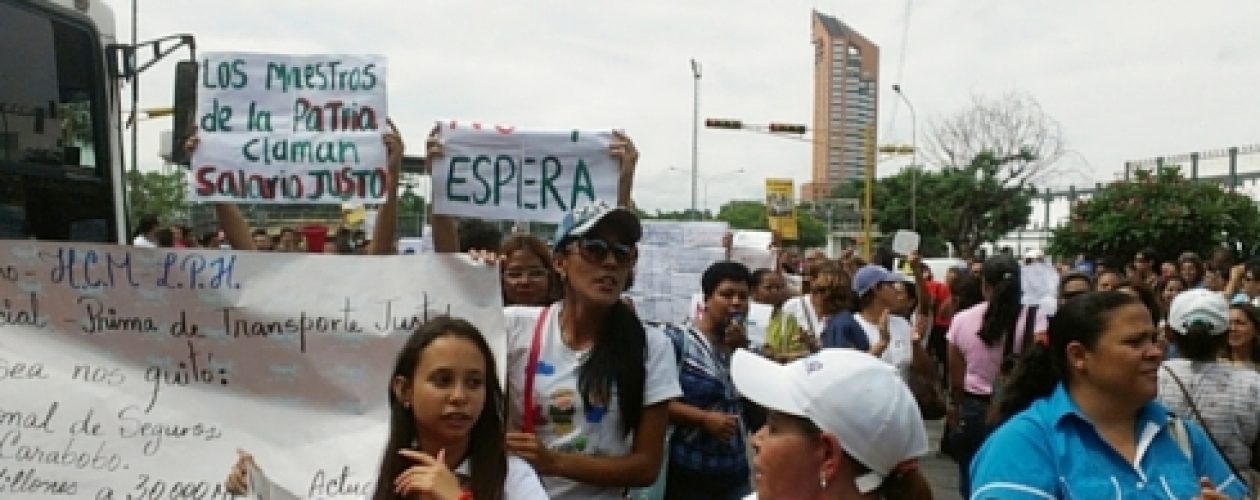 Maestros en Venezuela se mueren de hambre y en Aragua dijeron… ¡Basta!