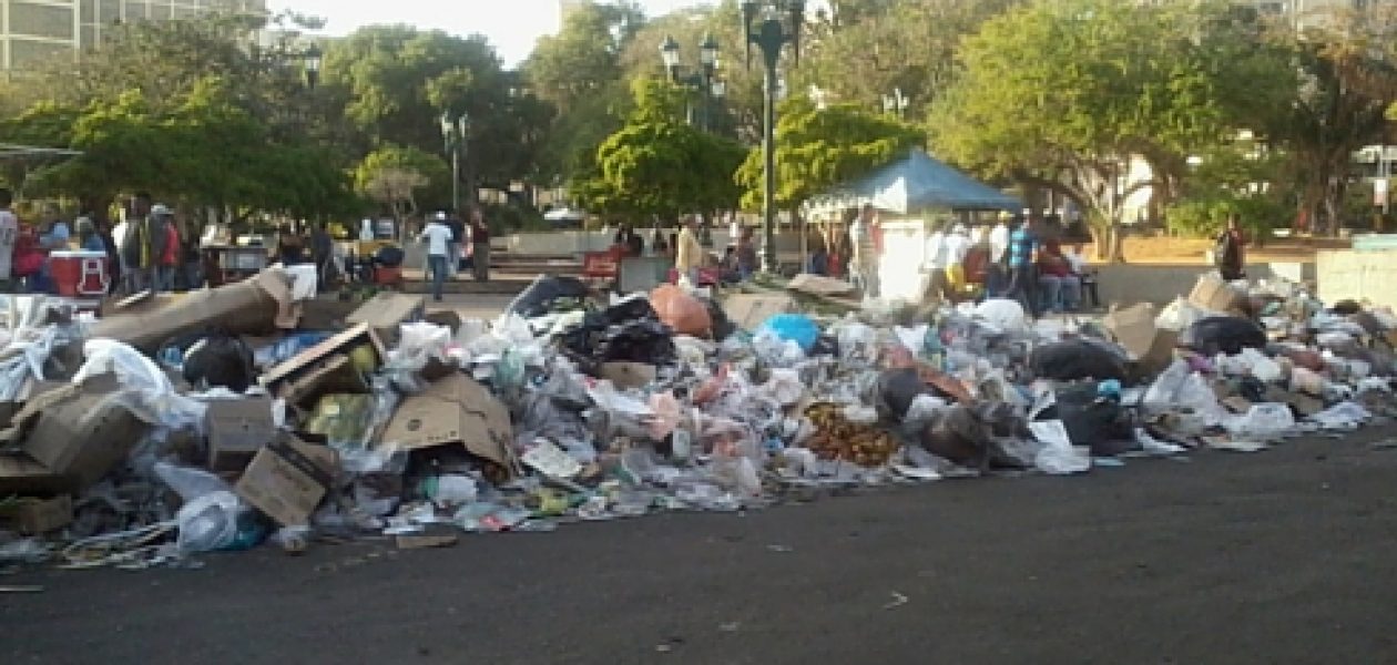 Basura en Maracaibo: Eveling Trejo se las cantó a Arias Cárdenas