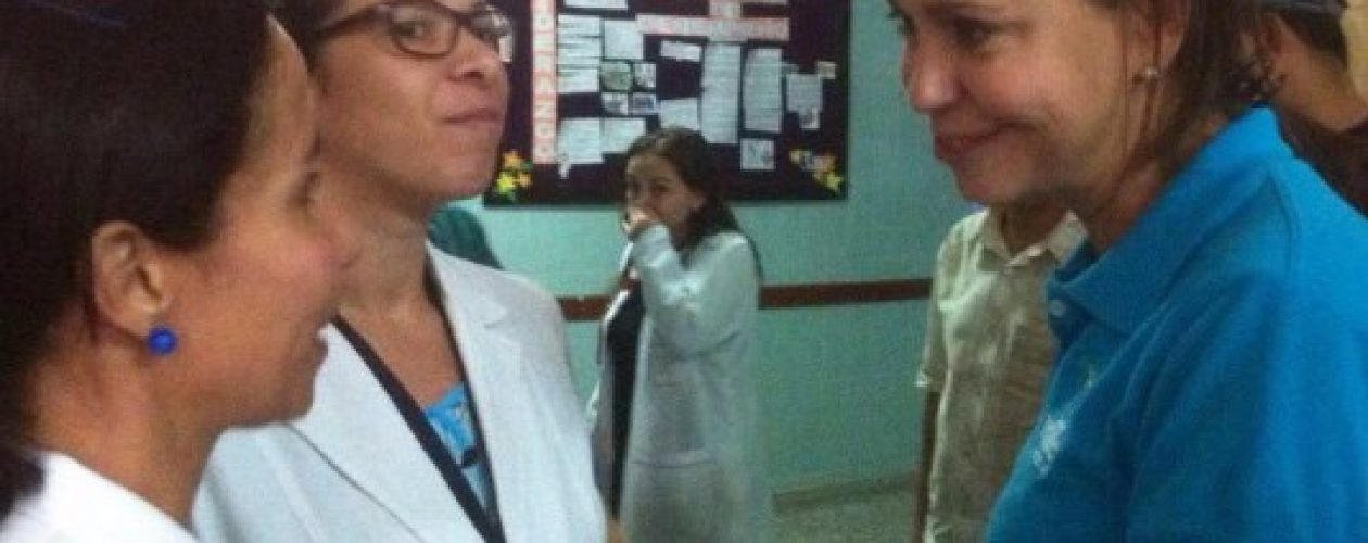 María Corina Machado es agredida en Hospital Universitario de Mérida