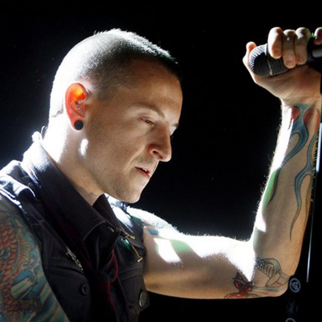 ¿Por qué se suicidó Chester de Linkin Park?