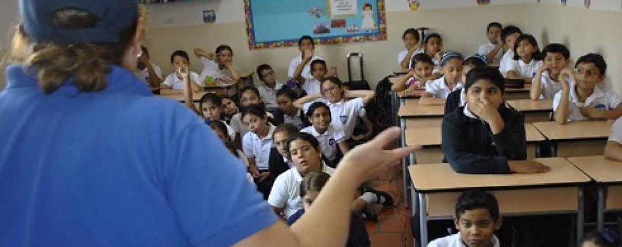 ¿Qué es el bullying? 42 colegios de Lechería reciben charlas