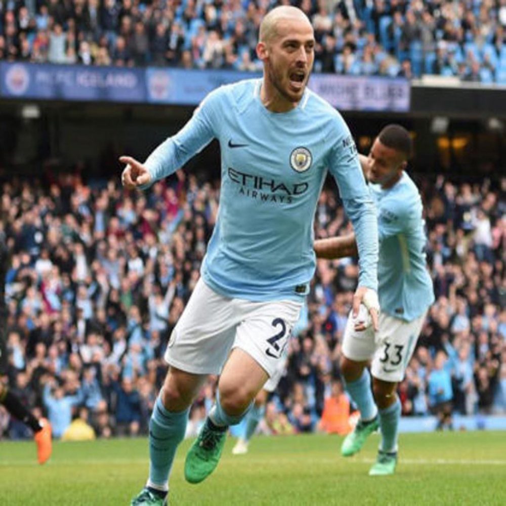 El Manchester City golea 5-0 al Swansea con invasión de la hinchada incluida