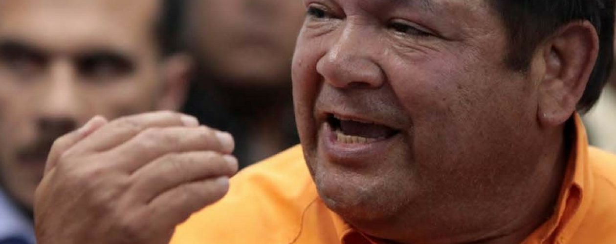 Más despidos por firmar por el revocatorio contra Maduro