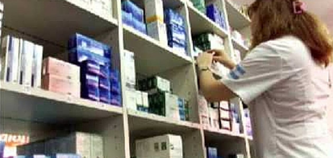 Farmacias sin medicamentos: las colas son solo para preguntar