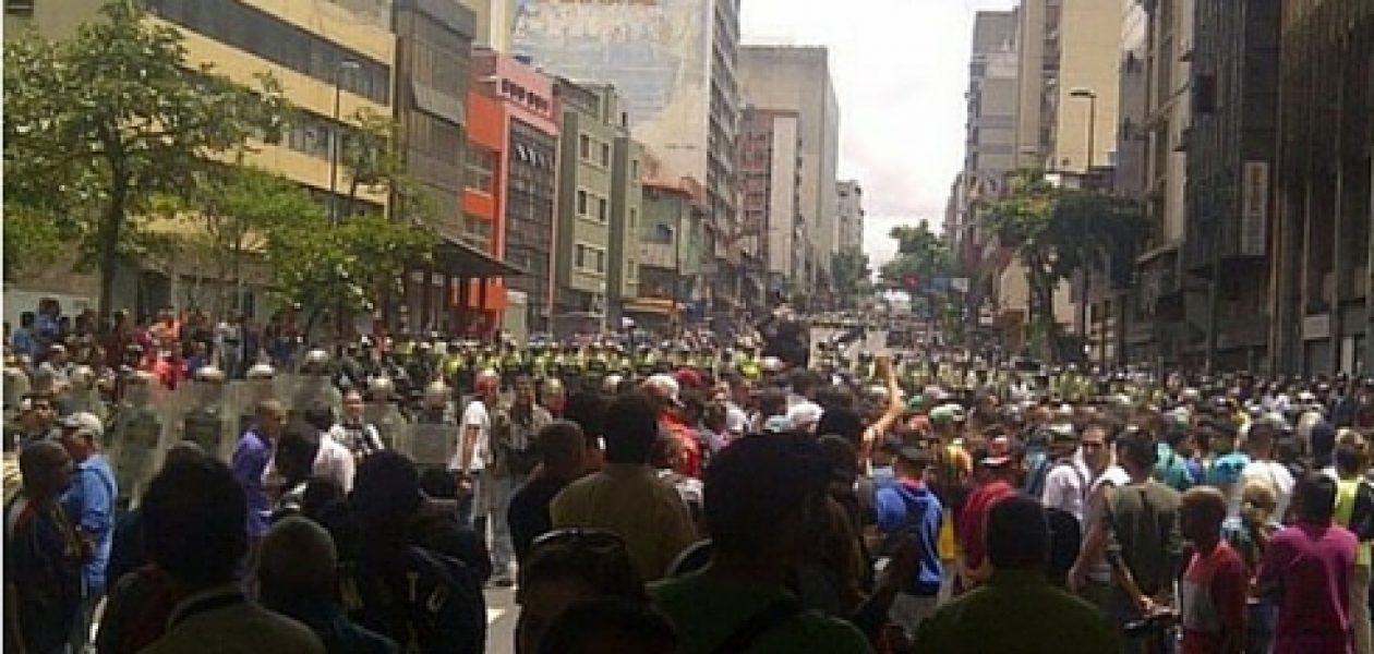 Reportan situación irregular en la Avenida Urdaneta