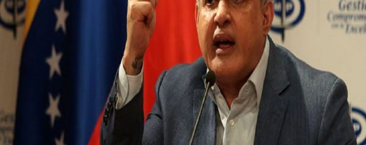 El fiscal general de Venezuela solicitó captura por la Interpol a experto petrolero Bernard Mommer