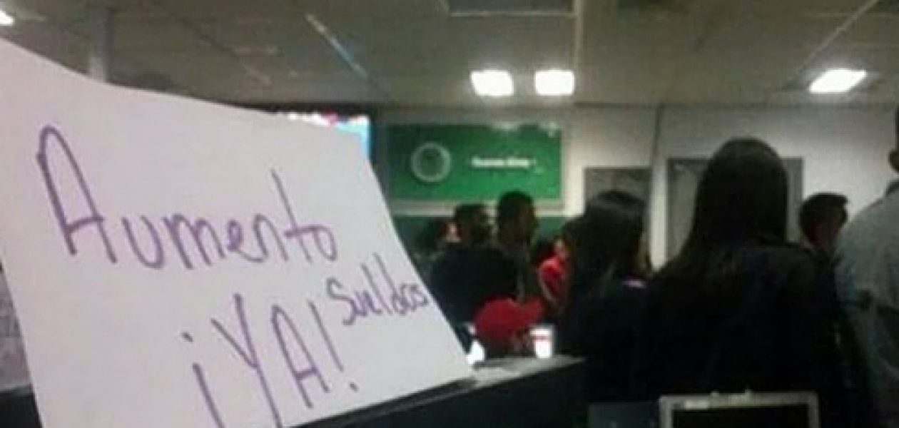 Trabajadores de Telesur exigen mejoras salariales