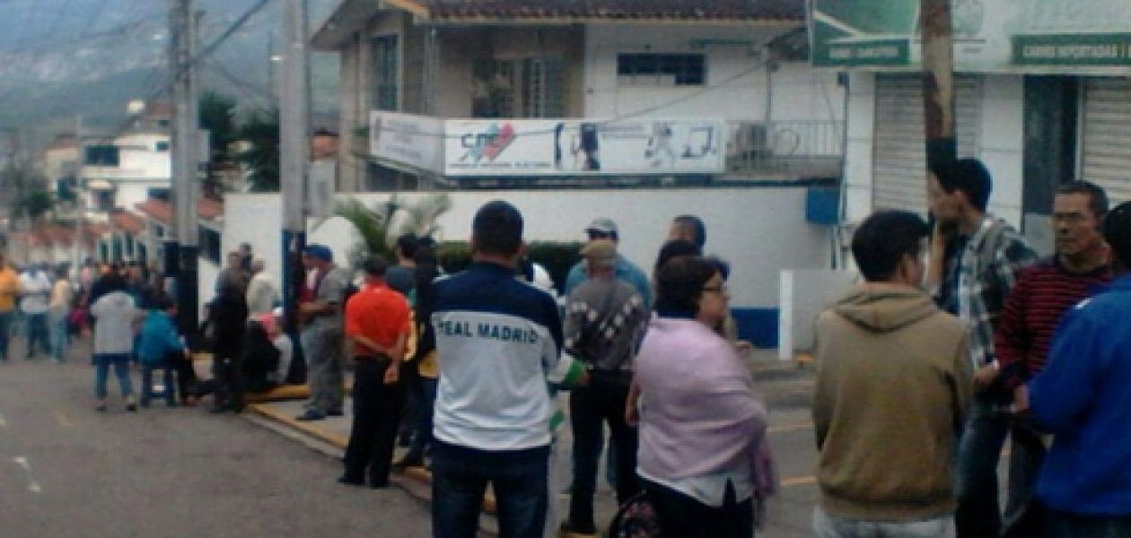 En Táchira deben abocarse 8292 personas a la validación de firmas