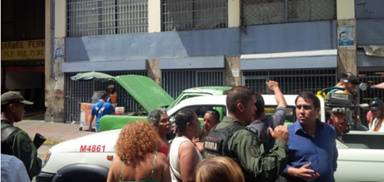 Vecinos de La Candelaria protestan por tener más de 72 horas sin luz