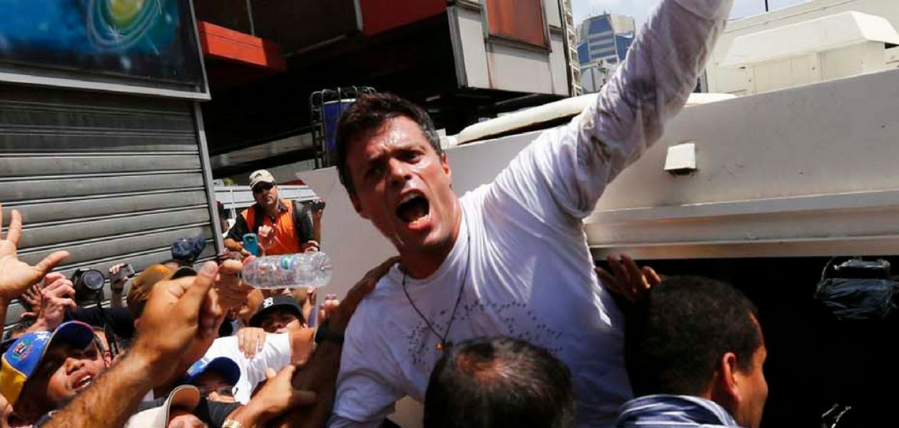 Leopoldo López pide a los venezolanos seguir en las calles