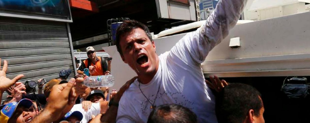 Leopoldo López pide a los venezolanos seguir en las calles