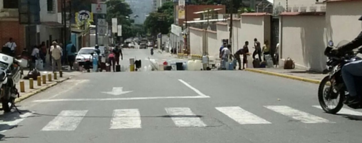 Por falta de agua protestan en Sebucán
