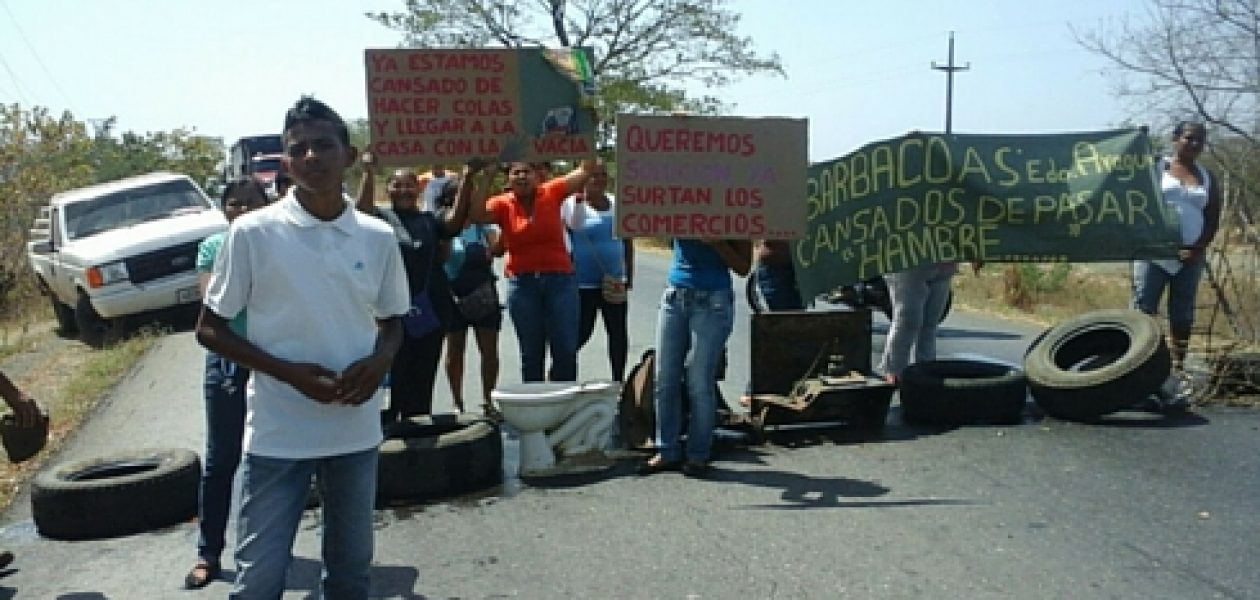 Pretendían no vender alimentos Mercal a manifestantes