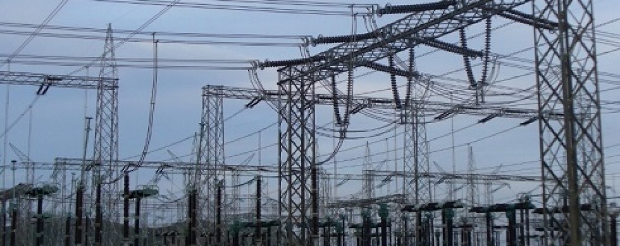 Por constantes apagones de luz Corpoelec debe rendir cuentas