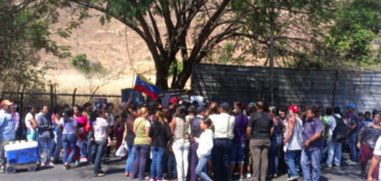 Familias revolucionarias de Aragua exigen vivienda al Gobierno