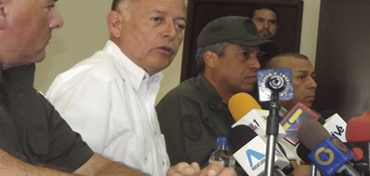 Arias Cárdenas: “Agarren los fusiles y vamos a enfrentarnos”