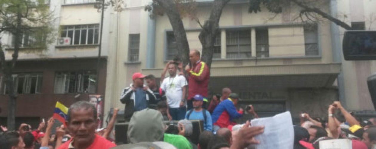 Chavistas intentaron entrar a la fuerza a la Asamblea Nacional