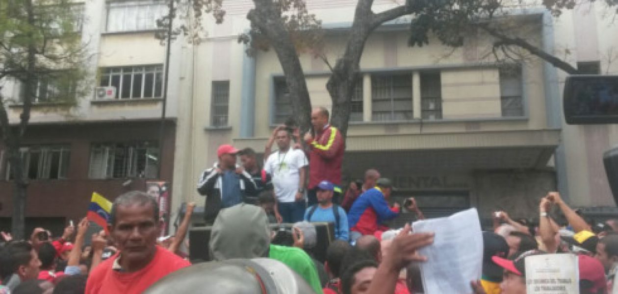 Chavistas intentaron entrar a la fuerza a la Asamblea Nacional