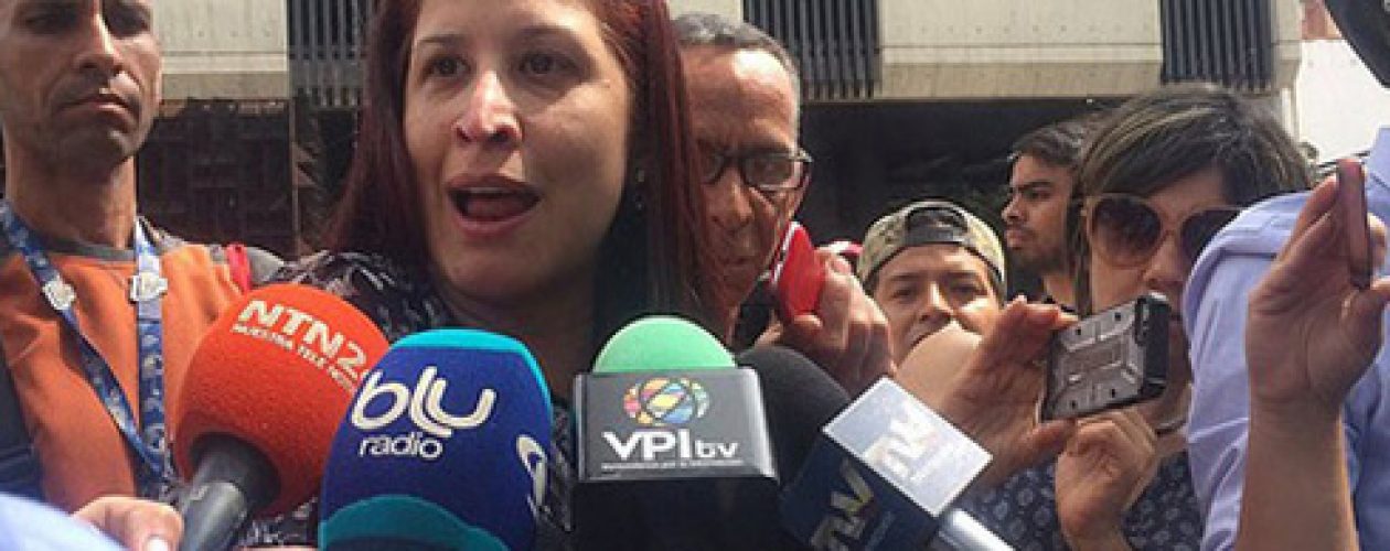 Ataque a Elyangélica González lesiona al periodismo