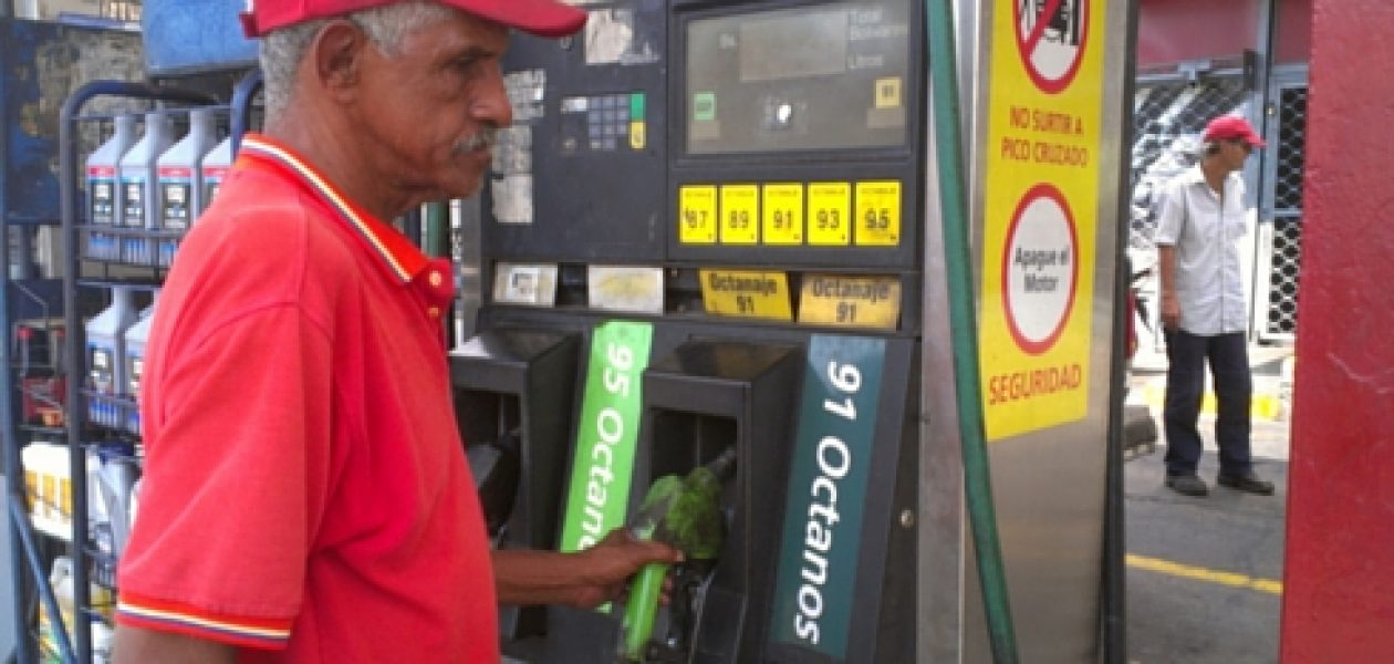 Aumento de la gasolina empeorará crisis en Venezuela