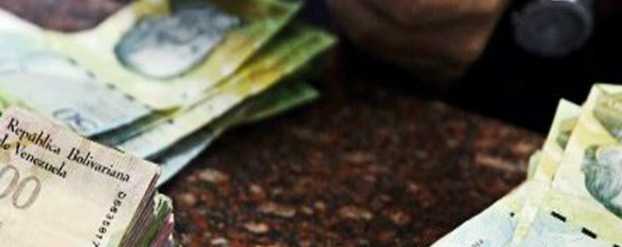 Sudeban ordenó suspensión de avances de efectivo en comercios
