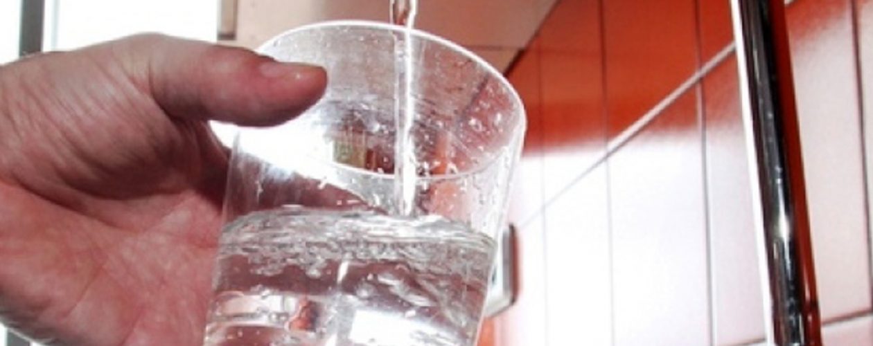 Beneficios del agua: podría reducir el riesgo de demencia