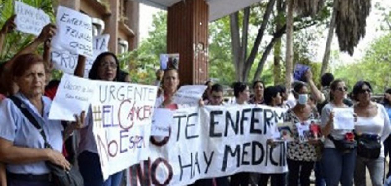 Pacientes con cáncer protestan en el Razetti