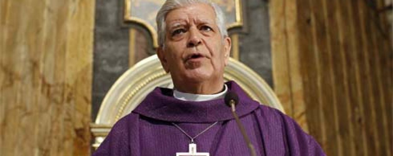 Colectivos atacan a Cardenal Urosa en la Basílica de Santa Teresa