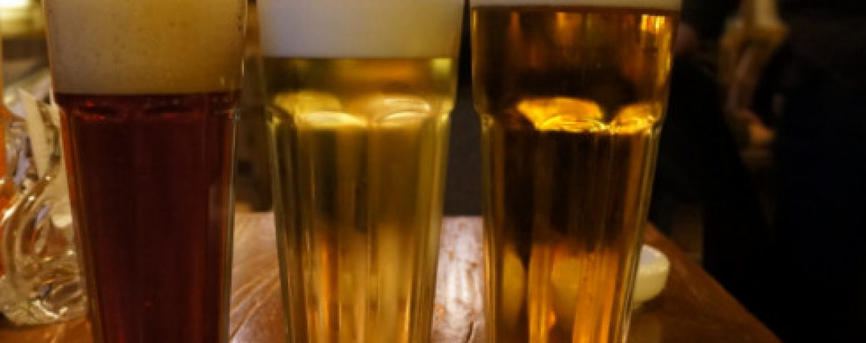 Las cervezas son racionadas en restaurantes caraqueños