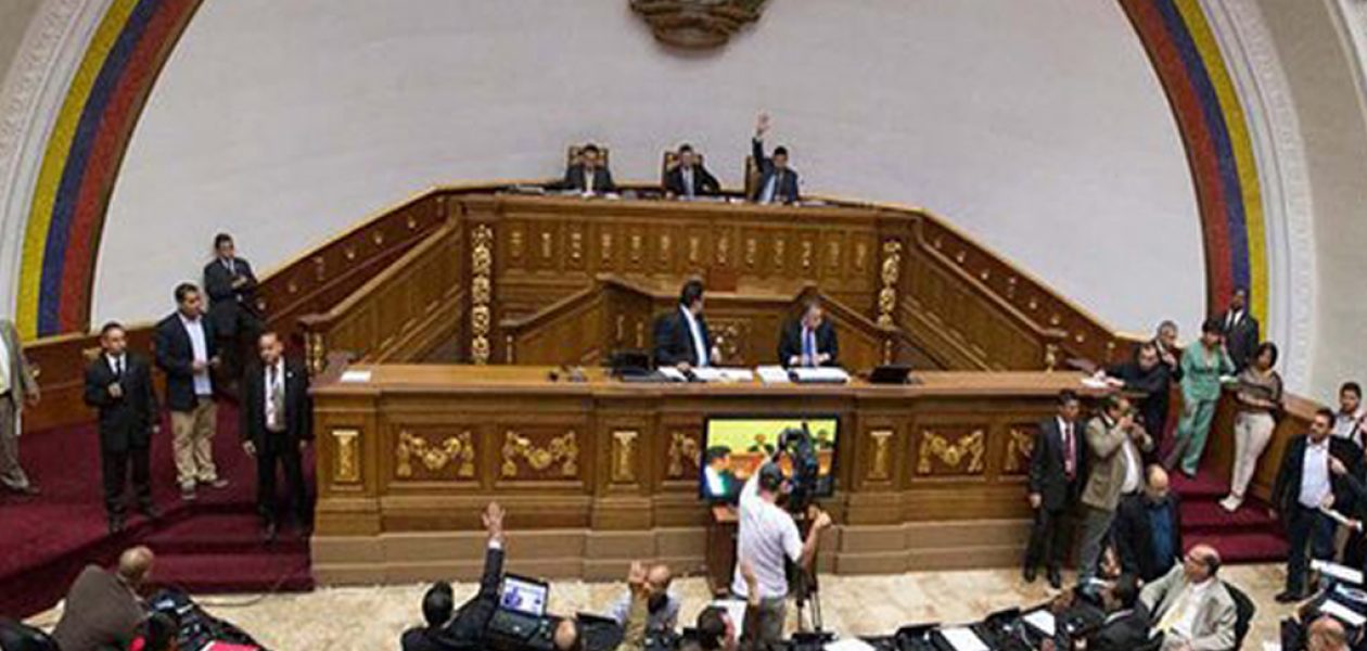 Asamblea Nacional rechaza facultades de la Constituyente