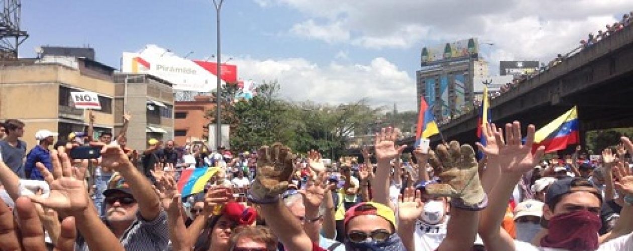 Represión impidió que oposición llegara a Defensoría del Pueblo en Caracas