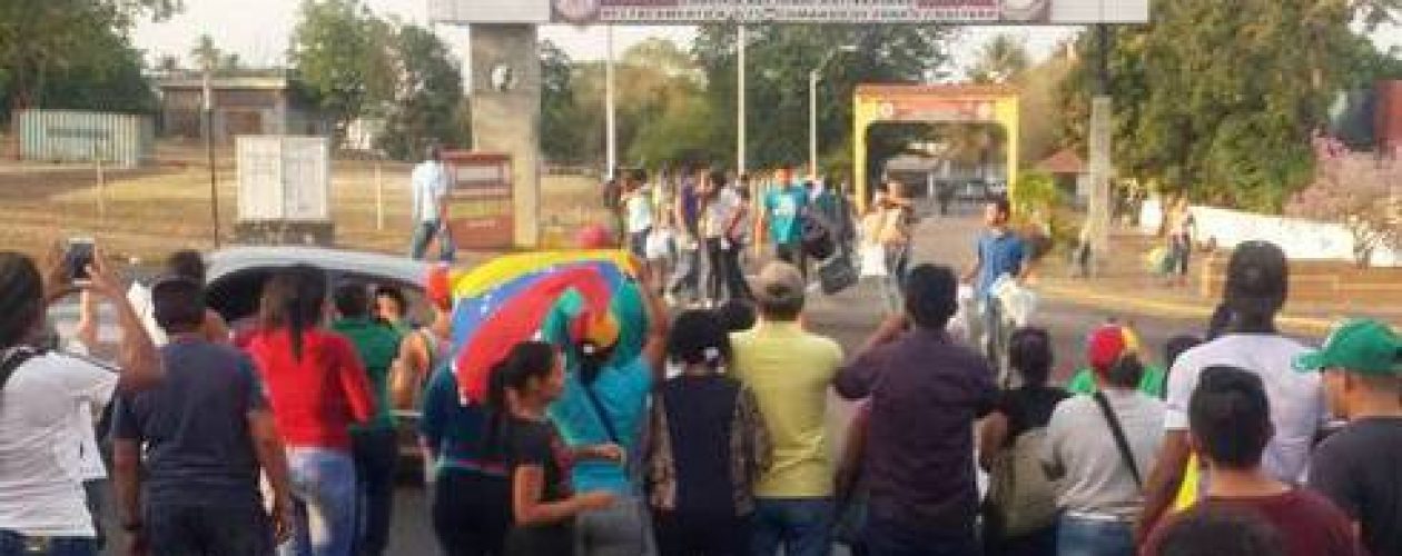 Libertad para 30 jóvenes detenidos el 19 de abril en Guayana