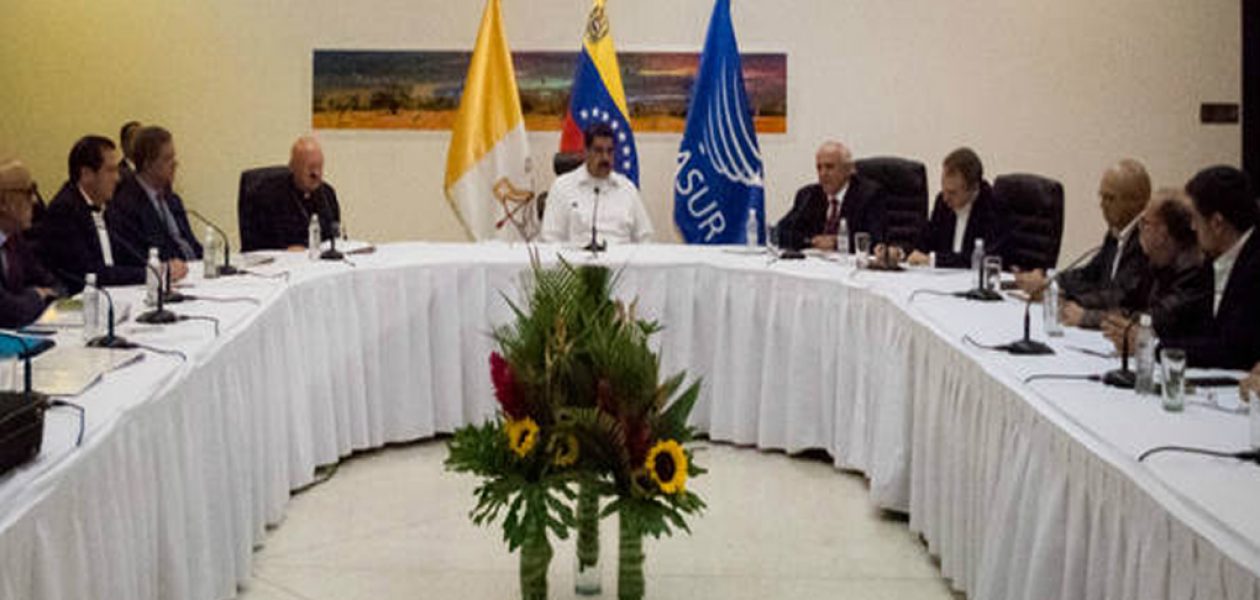 Desmienten reuniones privadas entre el gobierno y la oposición en Dominicana