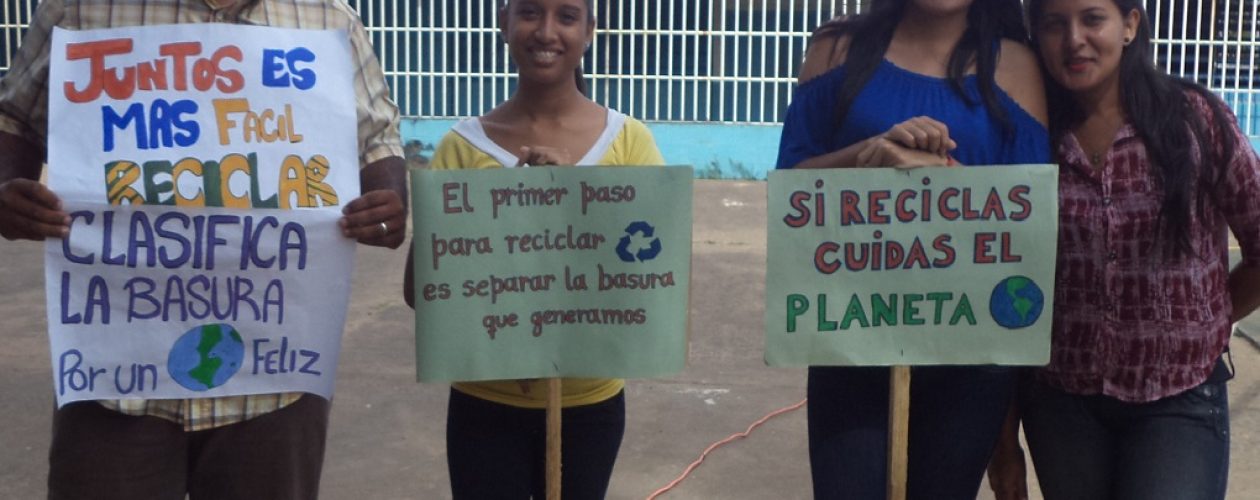 Fomentan educación ambiental con proyecto de reciclaje