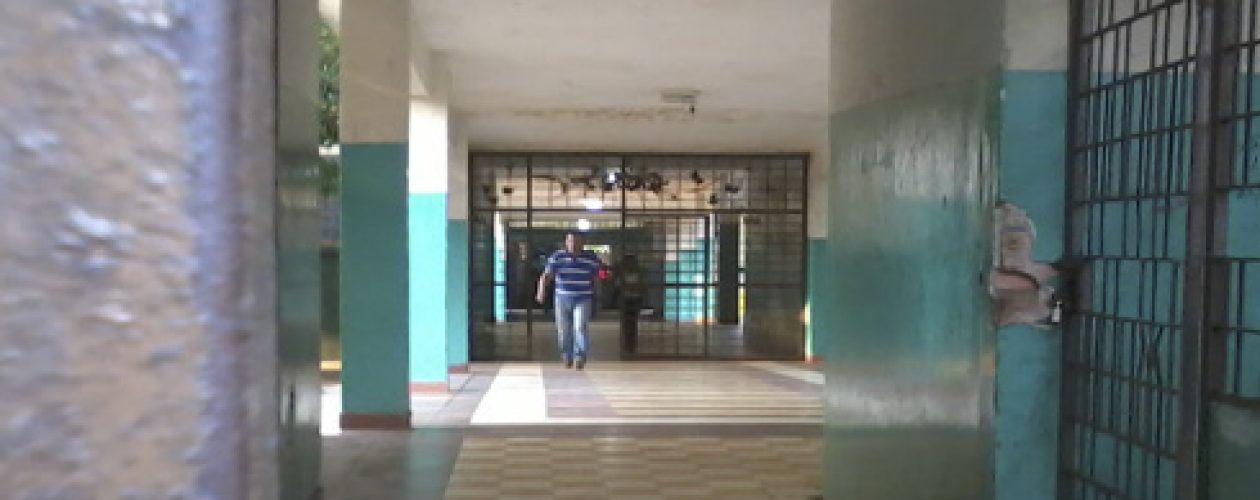 Crece ausentismo escolar en Zulia porque el agua no llega