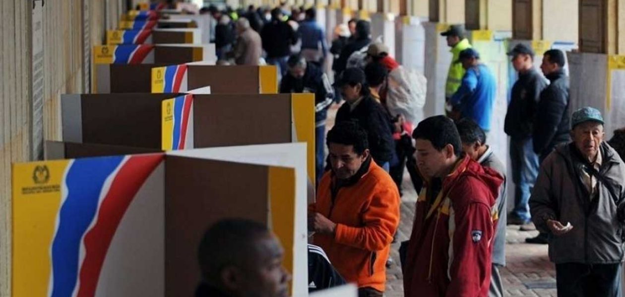 Presidenciales en Colombia se desarrollan en completa calma