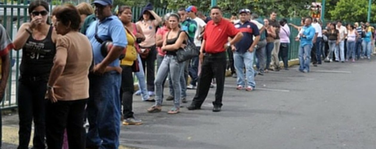 La escasez en Venezuela se acentúa y también la desesperación