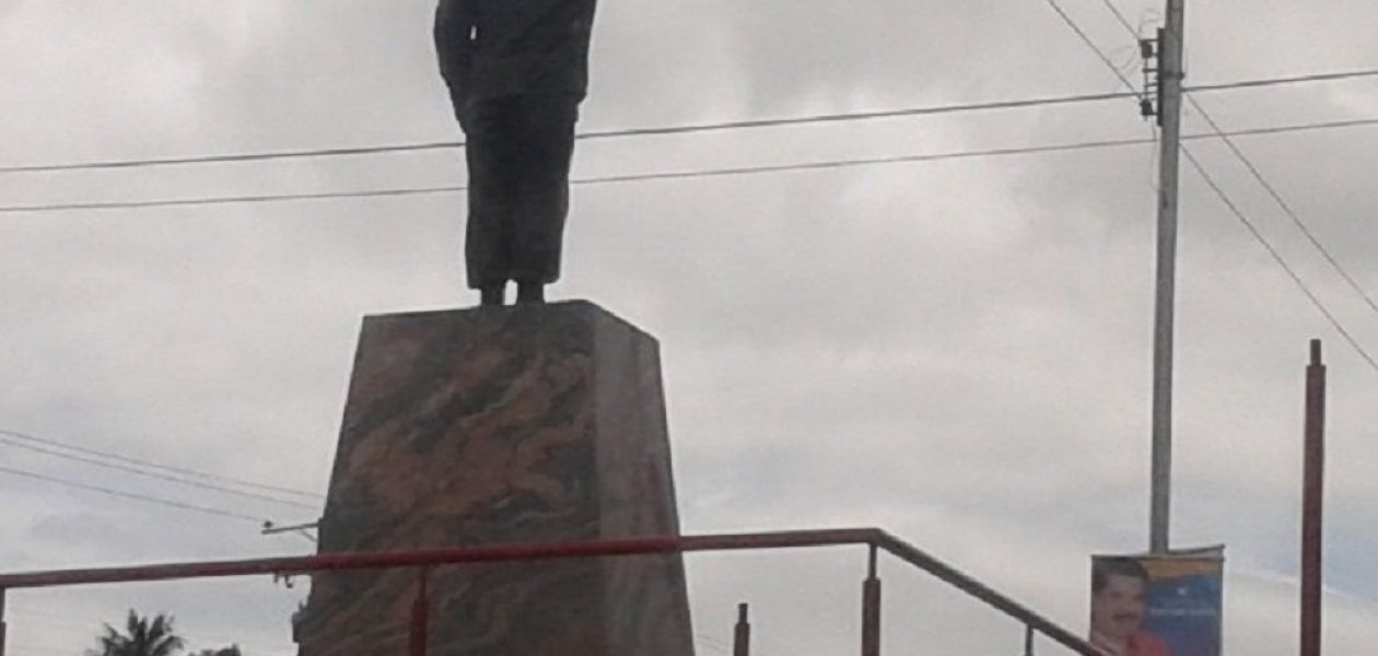 La estatua de Chávez, el motivo de la visita de Maduro a San Félix