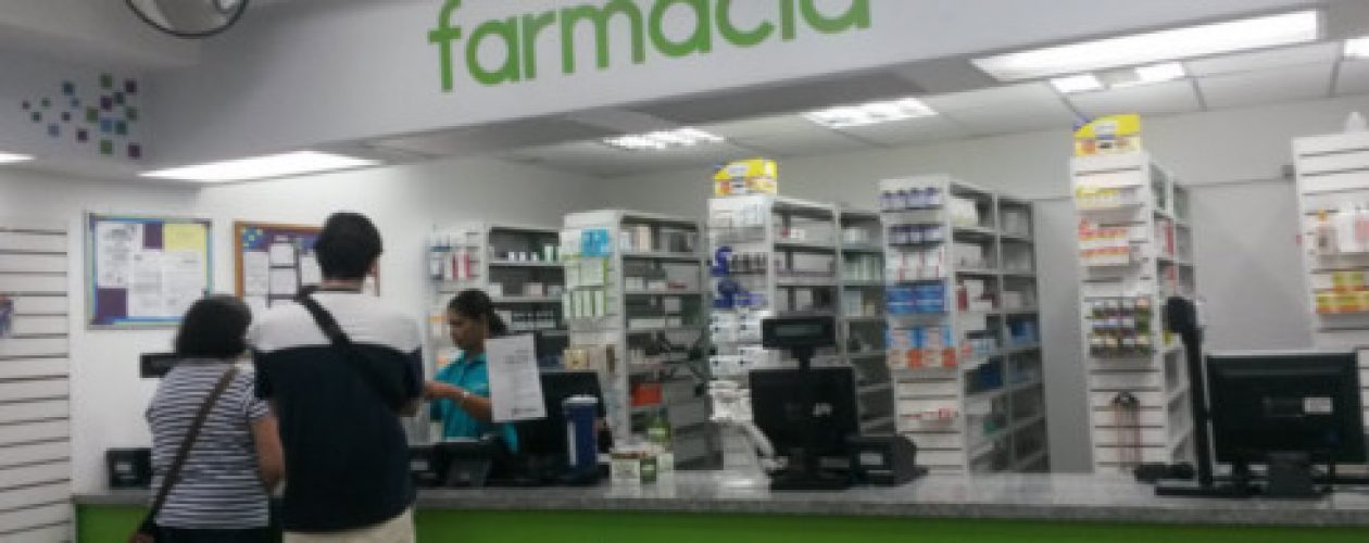 Farmacias exigen récipe hasta para pastilla contra el dolor de cabeza