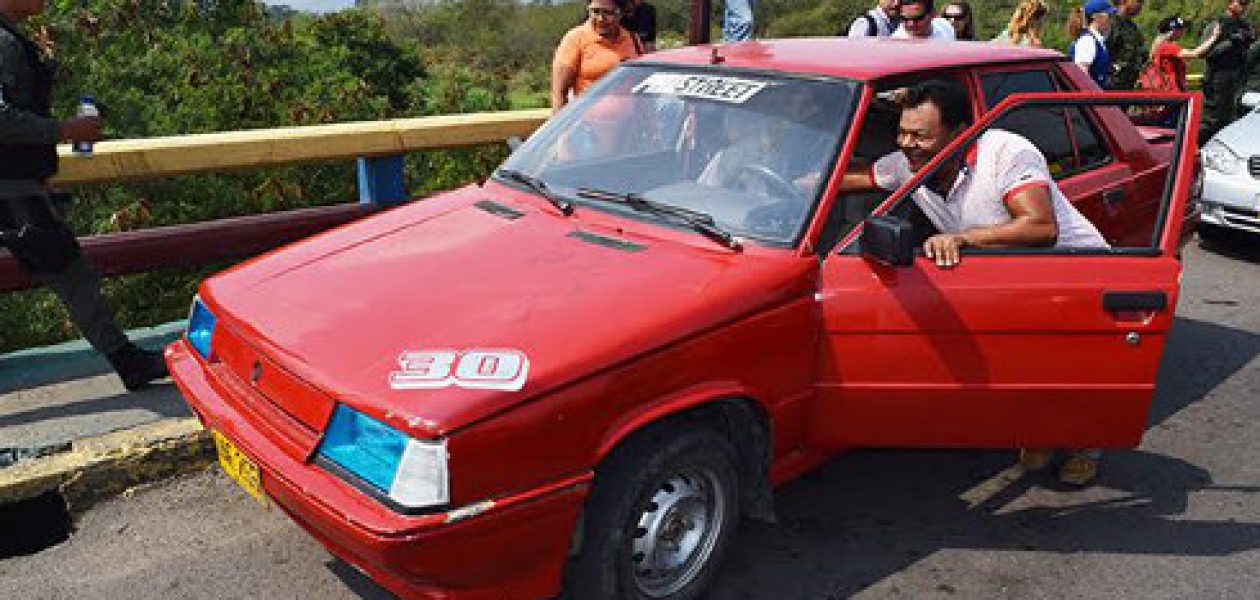 Por la frontera colombo venezolana pasaron unos 400 vehículos varados