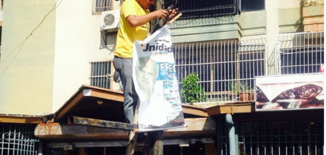 En Guayana hacen limpieza de propaganda electoral