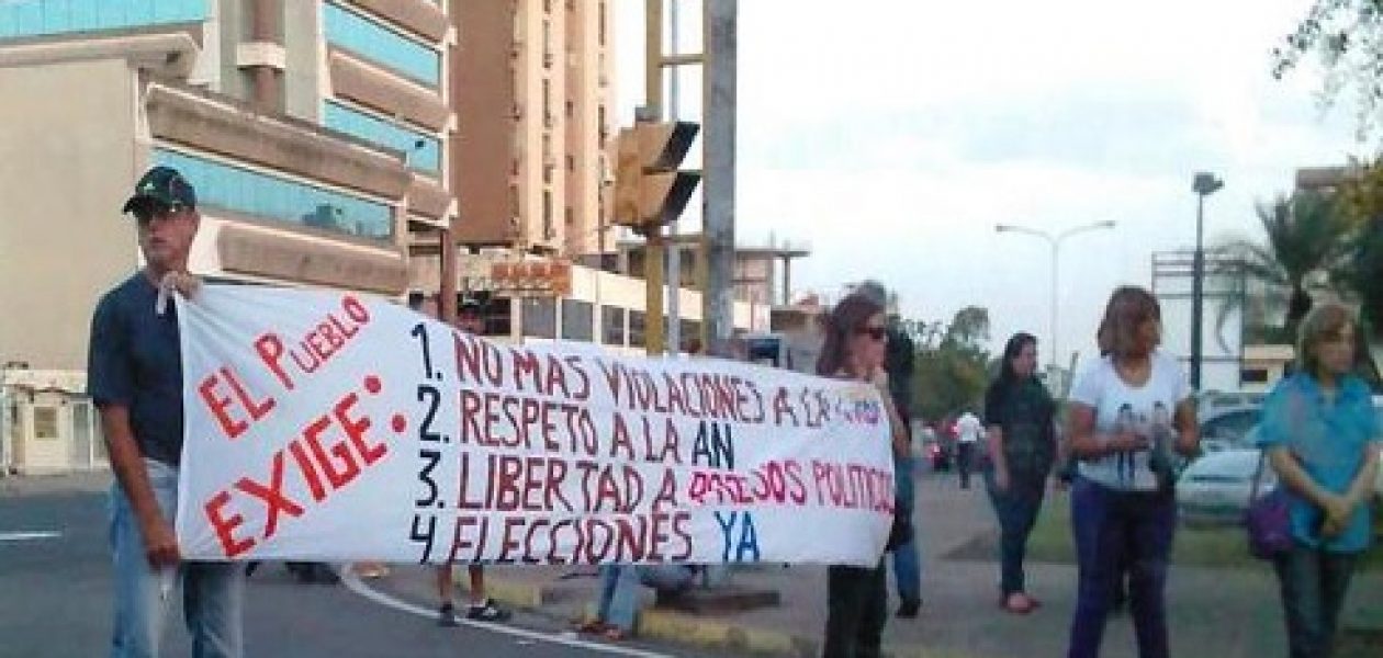 La marcha opositora en Guayana fue con un pancartazo